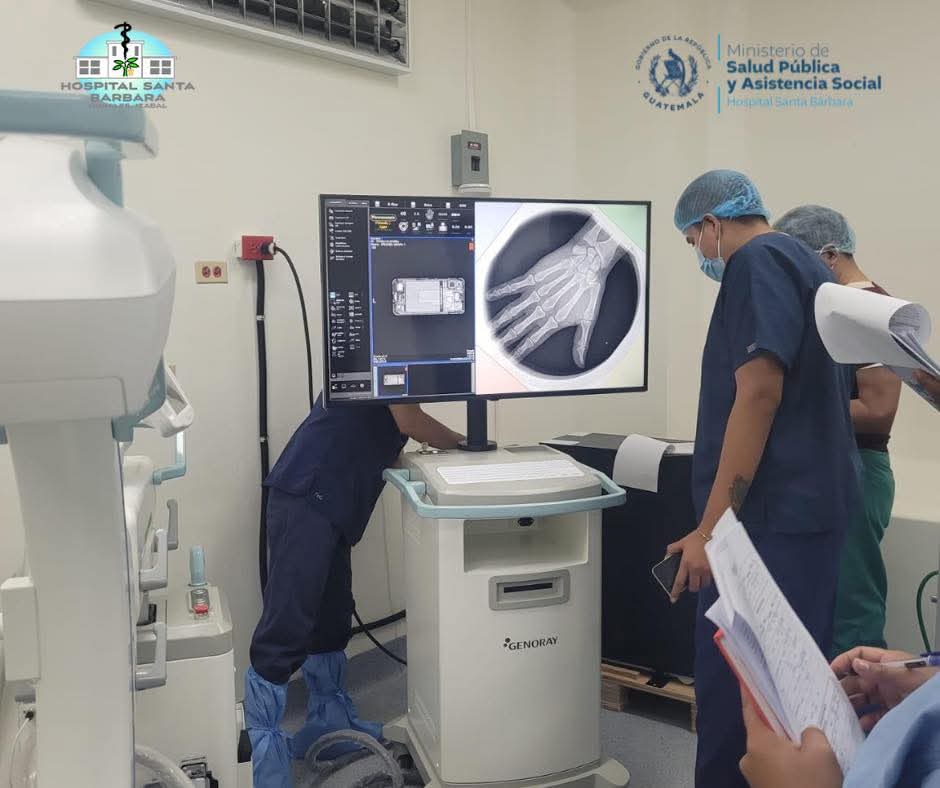 Vecinos de Izabal se benefician con la adquisición de moderno equipo médico para diagnóstico.