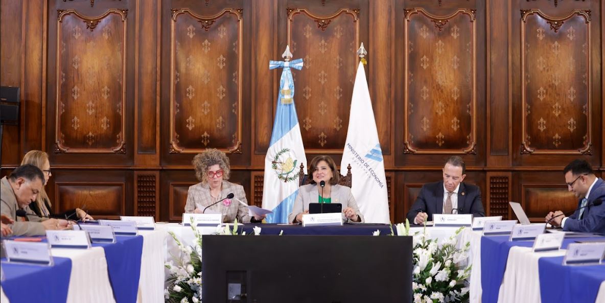 Vicepresidenta: “Estamos trabajando para procurarles un retorno digno a Guatemala”