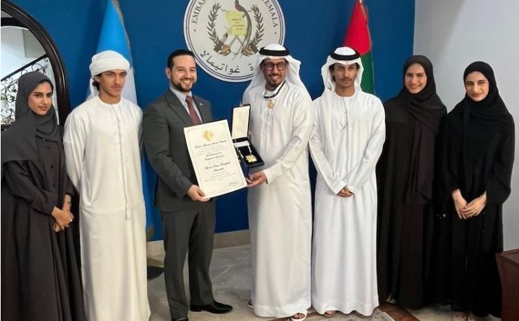 Guatemala otorga Orden Antonio José de Irisarri al embajador Ahmed Hatem Almenhali en Abu Dabi