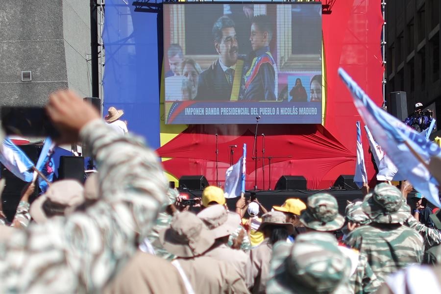 Nicolás Maduro jura como presidente de Venezuela 2025-31, para un tercer período. / Foto: EFE.