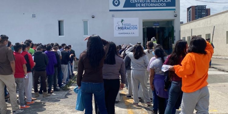Se prevé que la cifra de retornados de EE. UU. a Centroamérica aumente a partir de la asunción del gobierno de Donald Trump.