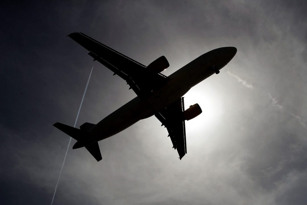Según estudio cientíifico, la exposición al ruido de los aviones empeora las afecciones cardiacas preexistentes.