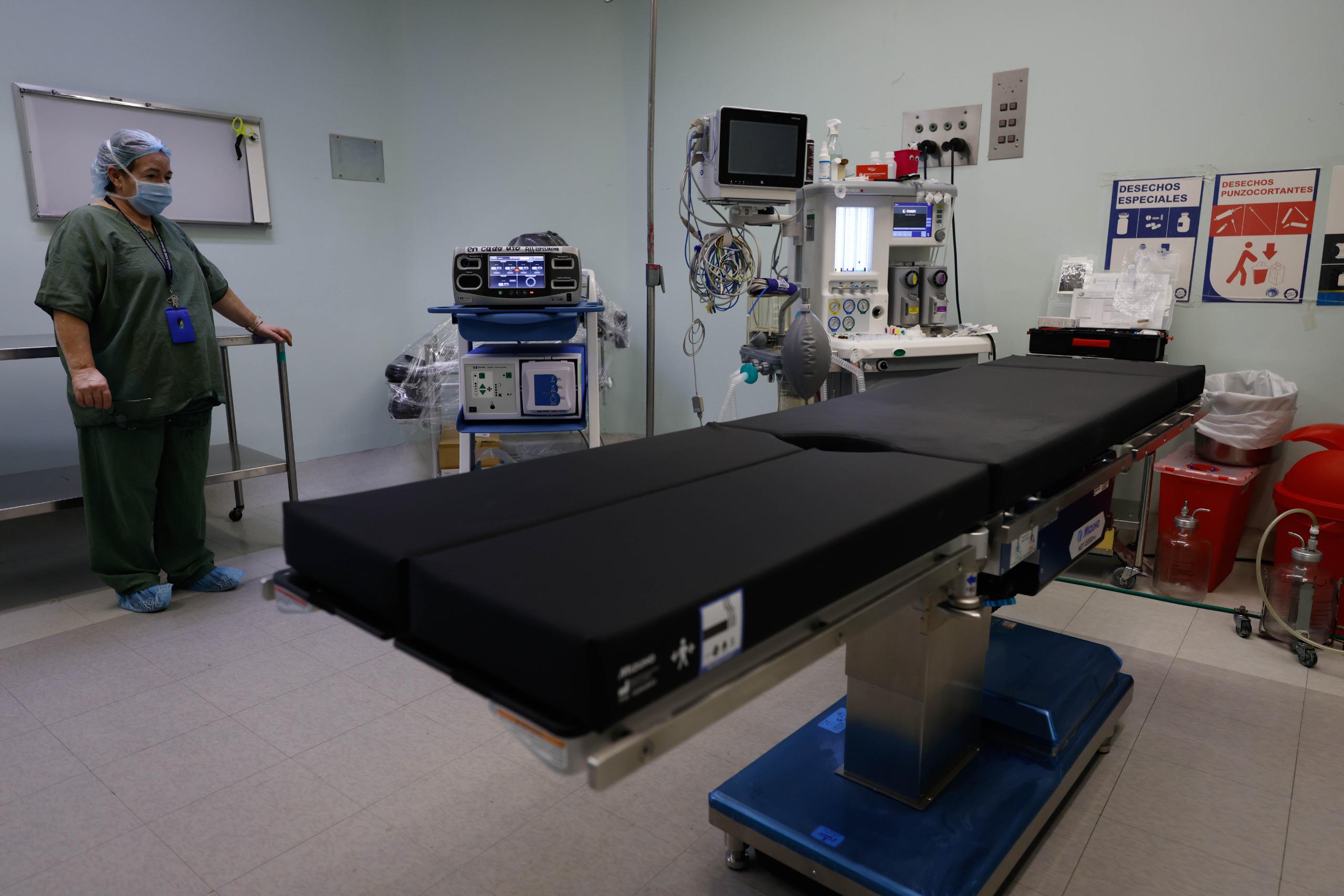 Hospital General dispone de nuevas camillas para cirugía mayor y ventiladores