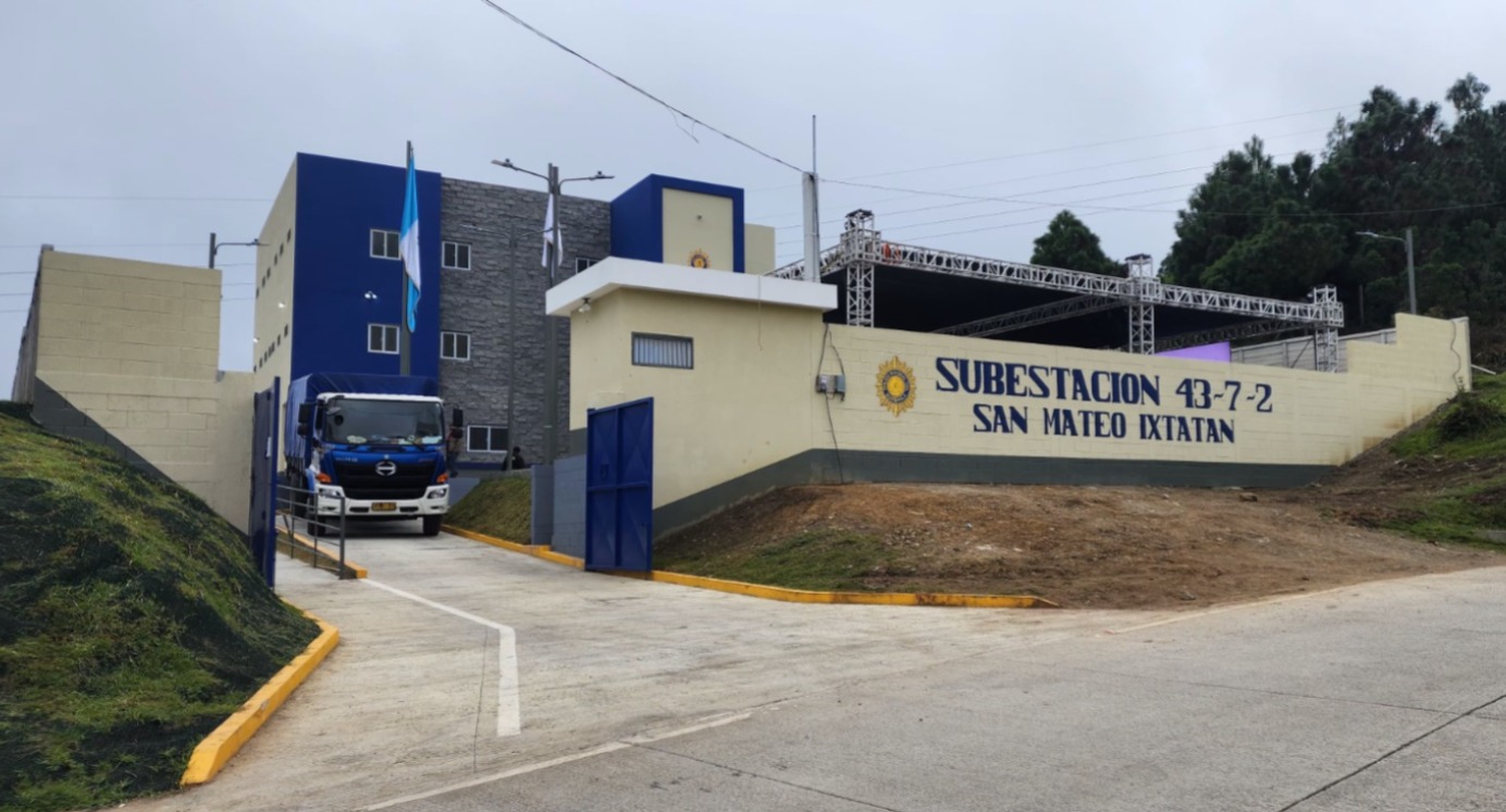 Uno de los principales compromisos del Mingob es garantizar condiciones dignas para los agentes policiales. / Foto: PNC