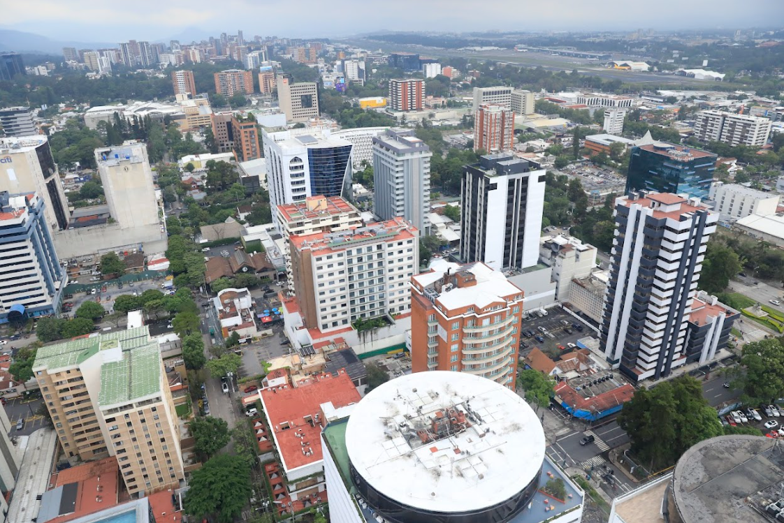 Guatemala sube a BB+ en calificación crediticia soberana con S&P, a un escalón del grado de inversión
