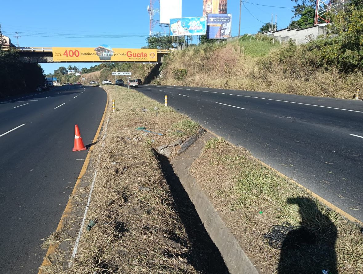 Con estas acciones, las autoridades buscan asegurar que las vías estén libres de riesgos para los conductores y peatones. / Foto: CIV