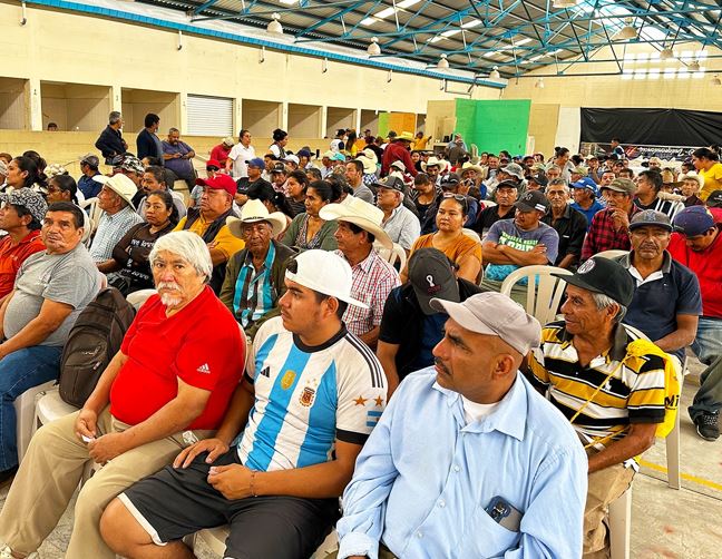 Sigue la entrega de insumos para fortalecer la producción agrícola en El Progreso