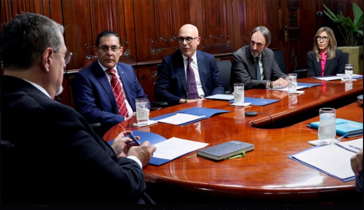 Con el respaldo de la UNESCO y el liderazgo del gobierno de Arévalo, este programa marca un avance significativo hacia la equidad educativa. / Foto: Unesco