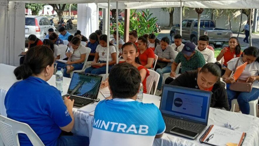 Si estás en busca de un empleo formal y seguro, esta es tu oportunidad para dar un paso hacia un futuro laboral estable. / Foto: Mintrab