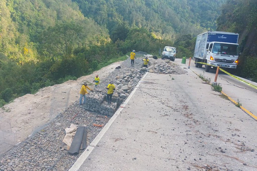 CIV reactiva reparaciones en ruta de acceso al lago de Atitlán
