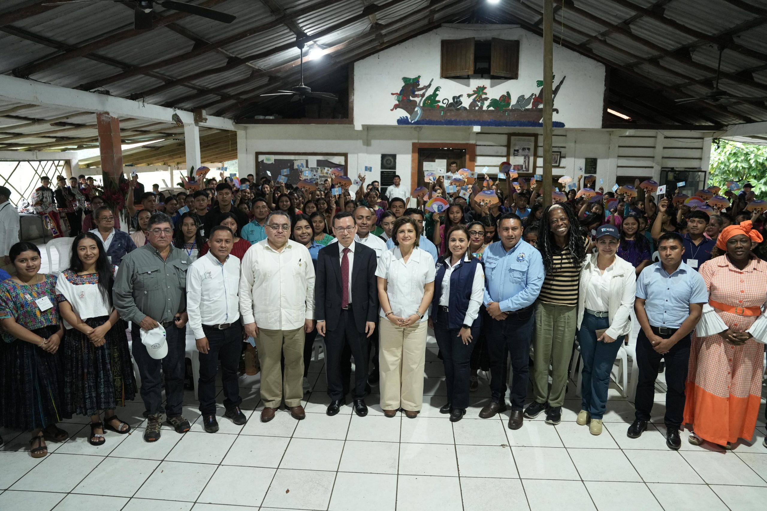 Lanzan programa Transformando Comunidades: Acciones Solidarias para Niñas, Jóvenes y Mujeres en Izabal. / Foto: Vicepresidencia de la República.