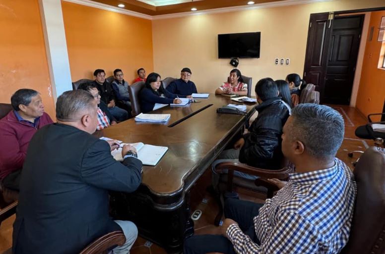 Refuerzan compromiso con el desarrollo municipal en Totonicapán