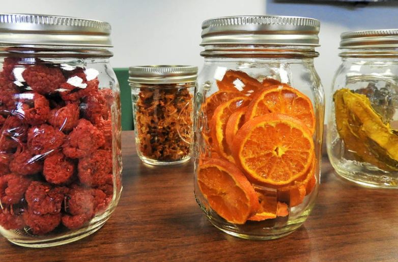 Este proceso mantiene las vitaminas, minerales y antioxidantes esenciales en frutas y verduras, garantizando su valor nutricional. / Foto: MAGA