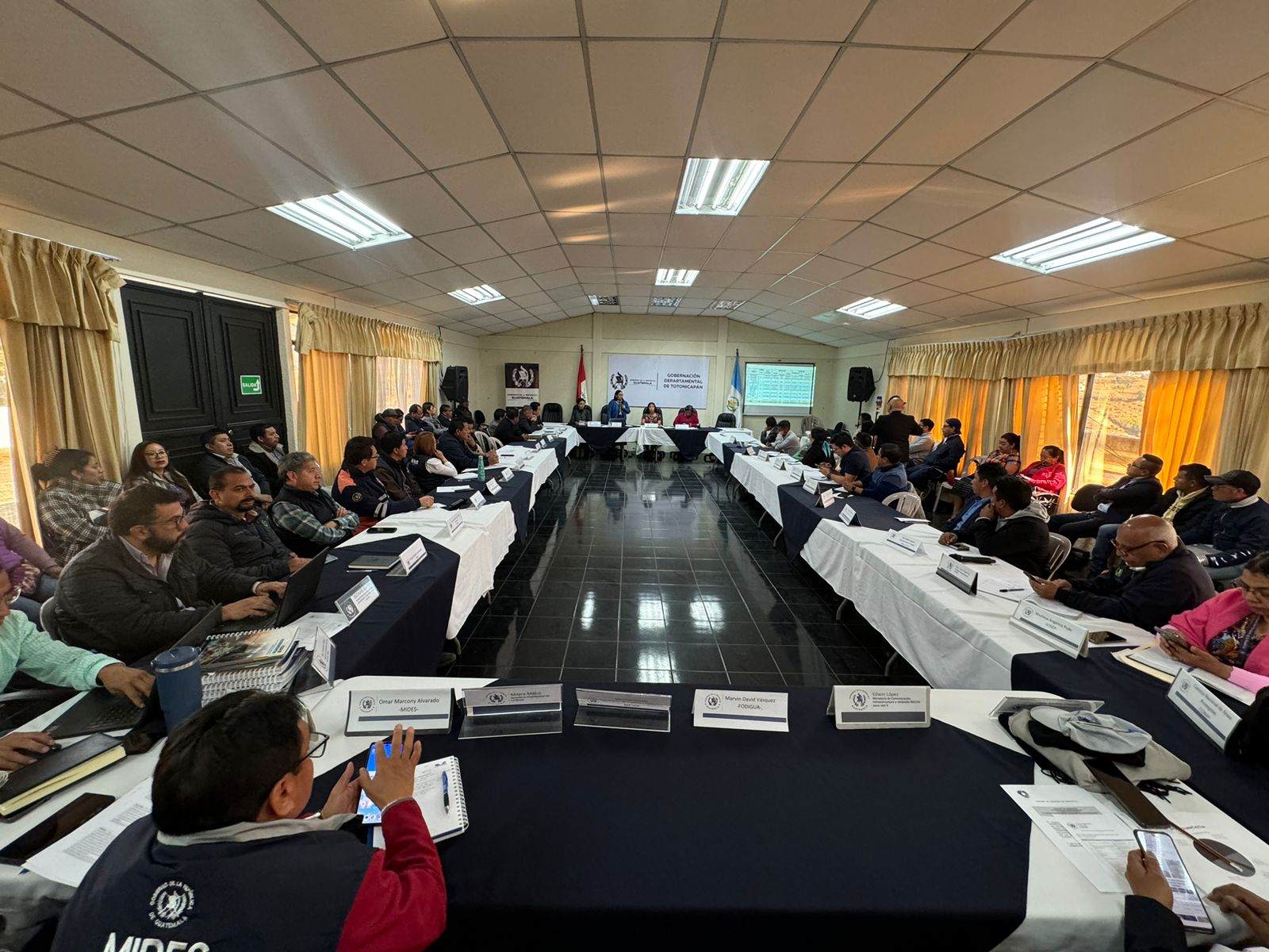 Reunión ordinaria del Codede de Totonicapán da seguimiento a proyectos de desarrollo