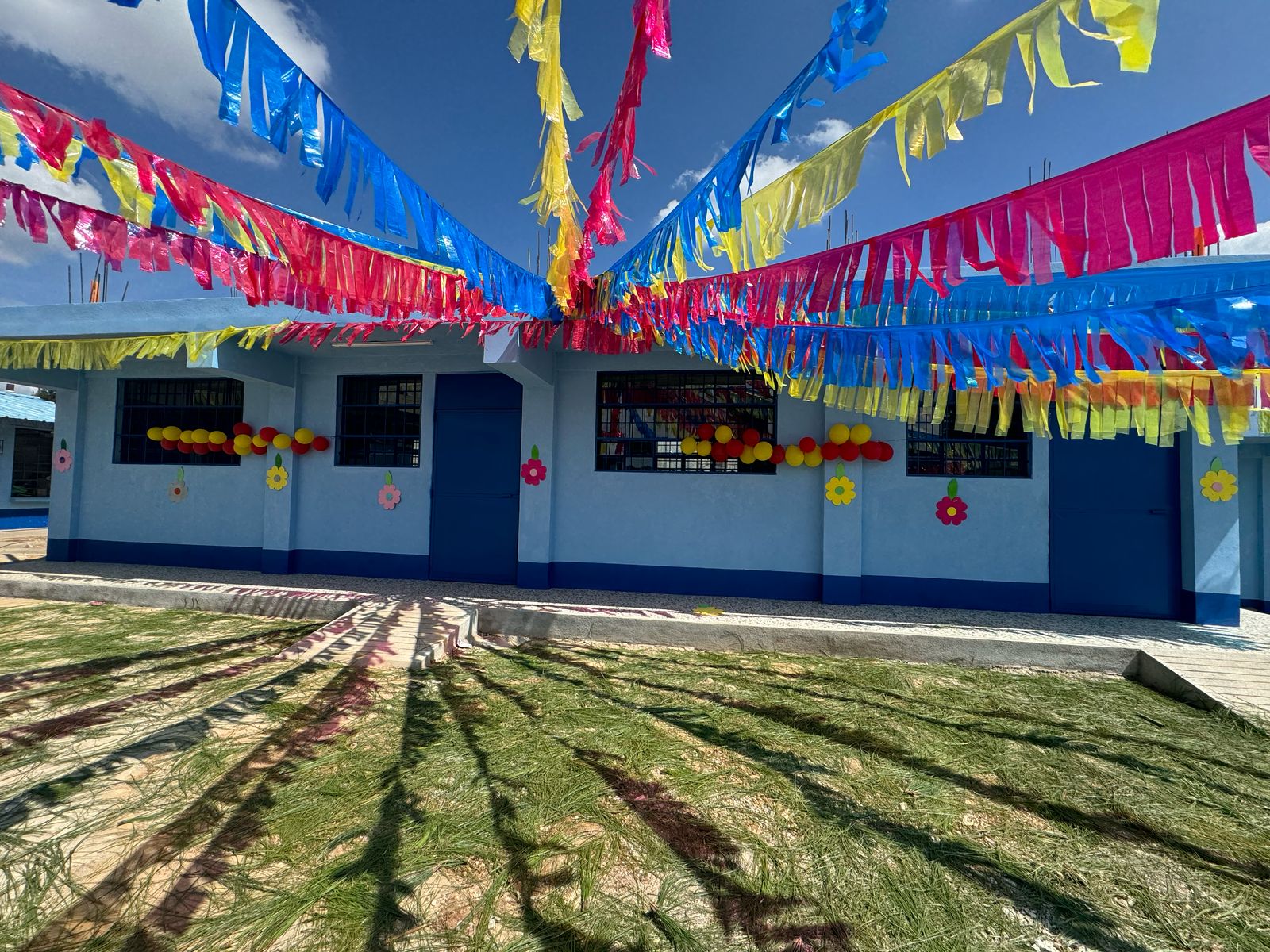 Entrega oficial del proyecto de ampliación de escuela primaria en Momostenango