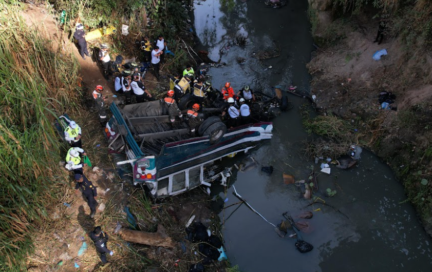 Accidente en Calzada la Paz cobra más de 50 vidas. (Foto: Diario de Centroamérica)