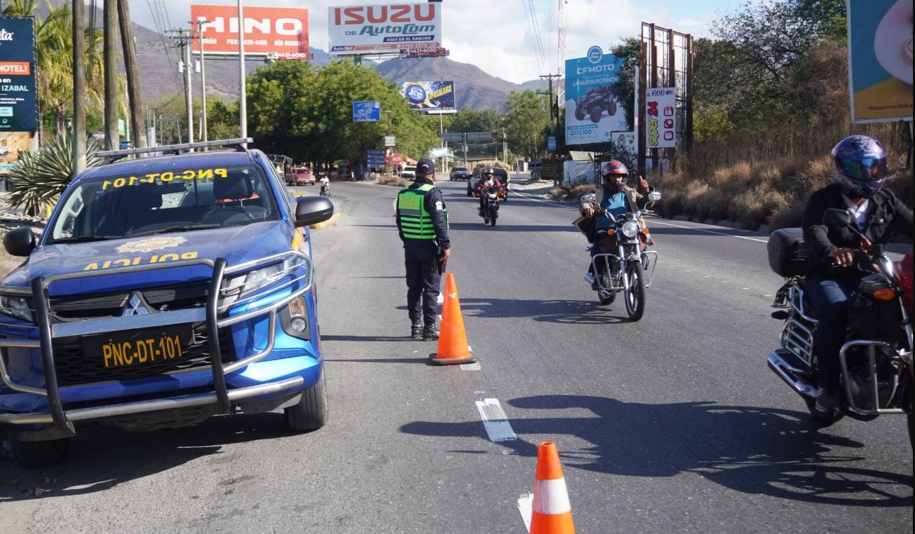 Activan operativos de control hacia ciudad capital por Caravana del Zorro