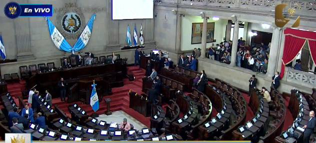 Diputados abandonan interpelación a ministra de Cultura y Deportes