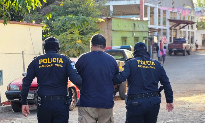 Capturan a extraditable por tráfico ilegal de personas en Santa Rosa