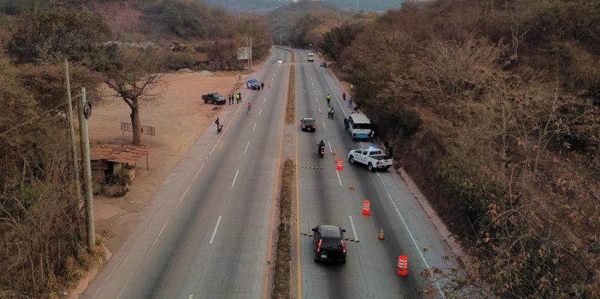 Continúan los operativos de control a transporte extraurbano para evitar accidentes