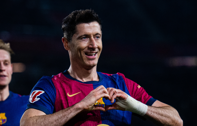 Barcelona no falla y asalta el liderato de La Liga