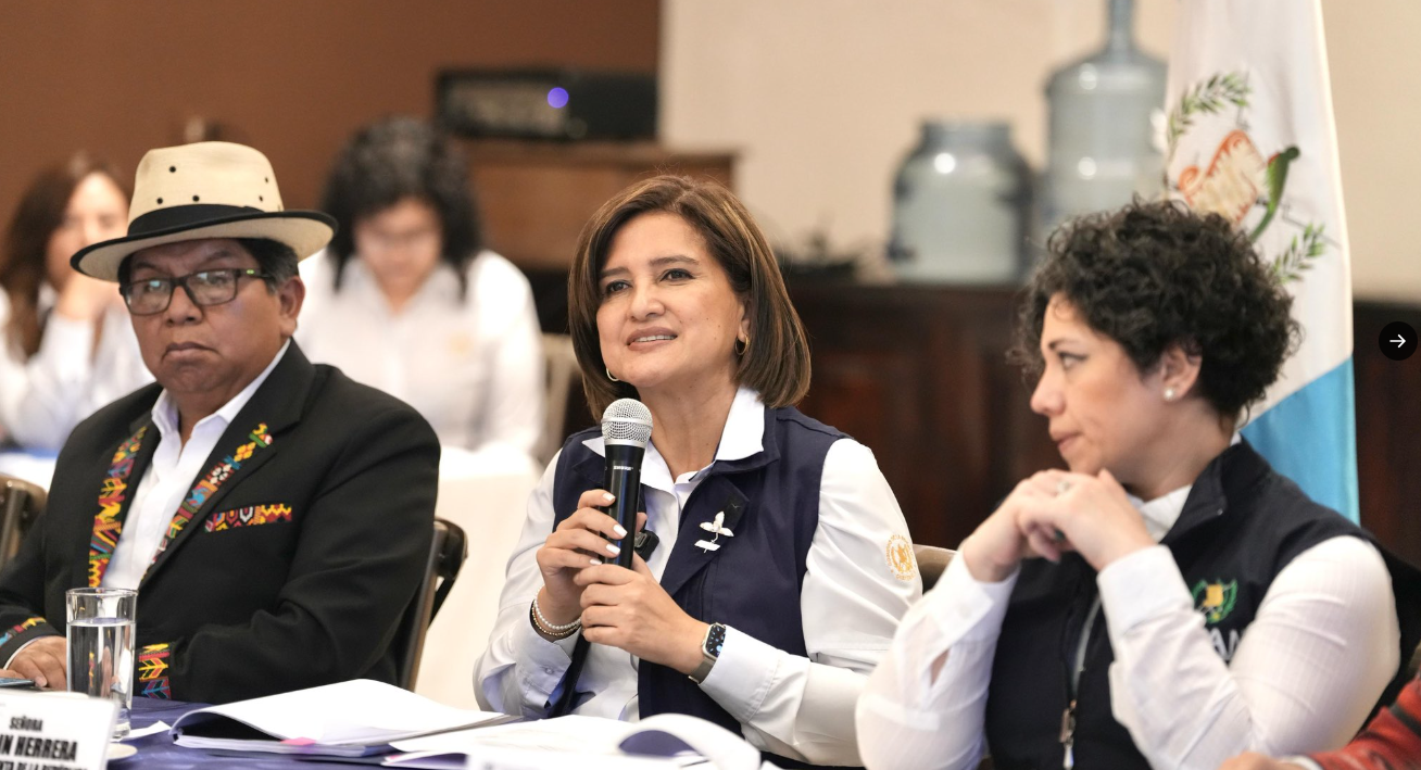 Vicepresidenta lideró la reunión del Consejo Nacional para la Seguridad Alimentaria y Nutricional, Codesan, en San Marcos solicitando la mejora de acciones de atención. (Foto: Vicepresidencia)
