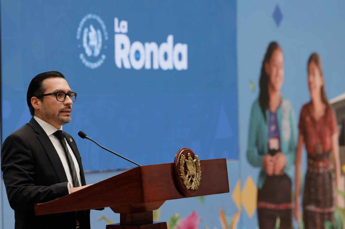 Viceministro de Antinarcóticos, Werner Ovalle participó en la ronda de la semana. / Foto: Gilber Garcia