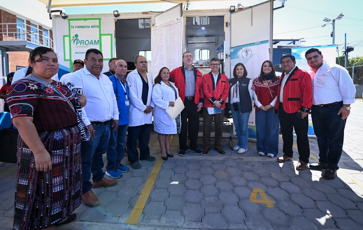 Farmacias móviles ofrecen medicinas de calidad a precios asequibles