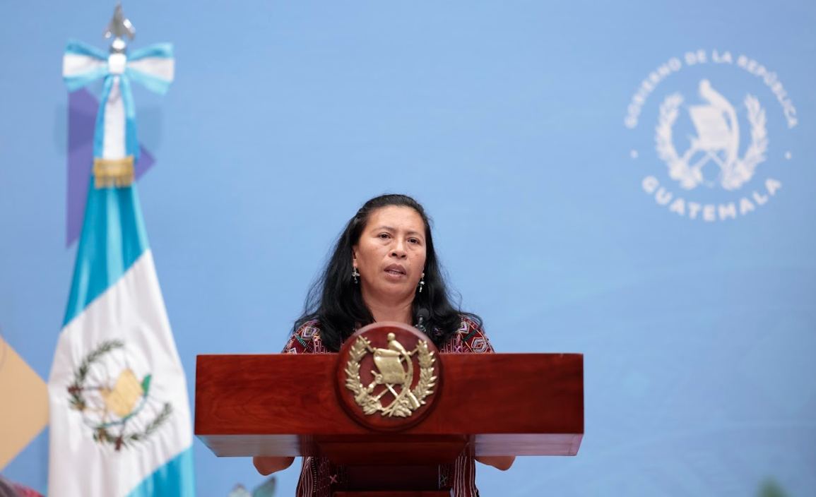Ministra de Trabajo y Previsión Social compartió los avances en el Programa de Trabajo Temporal en el Extranjero. (Foto: Noé Pérez)