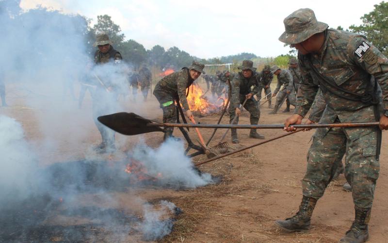 Ejército se prepara para la supresión de incendios forestales