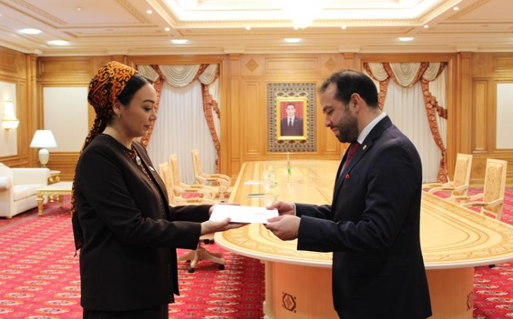 El embajador de Guatemala en Turquía presentó las cartas credenciales. / Foto: Minex.