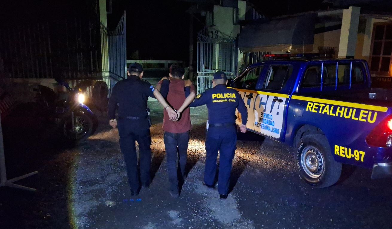 PNC captura a integrantes de la mara 18 tras entregar celular para cometer extorsiones