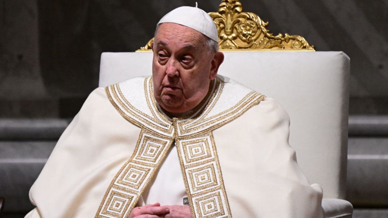 Papa Francisco continúa hospitalizado en Roma. / Foto: CNN en Español.