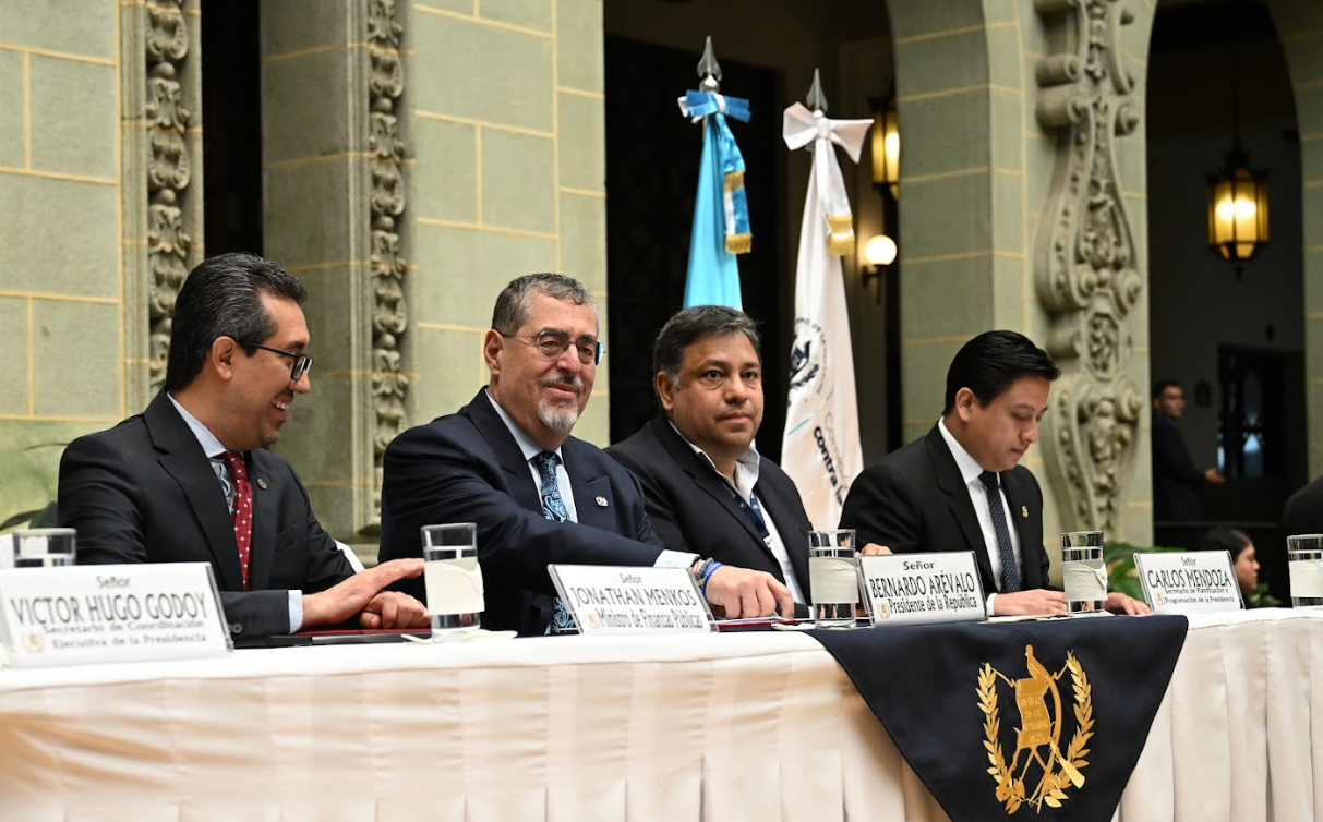 Presidente participa en la conmoración del primer año de la Comisión Nacional contra la Corrupción