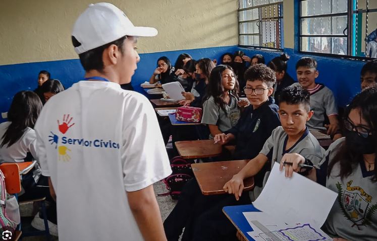 Lanzan convocatoria al servicio social y apoya a la niñez y adolescencia de la SBS. / Foto: SBS.