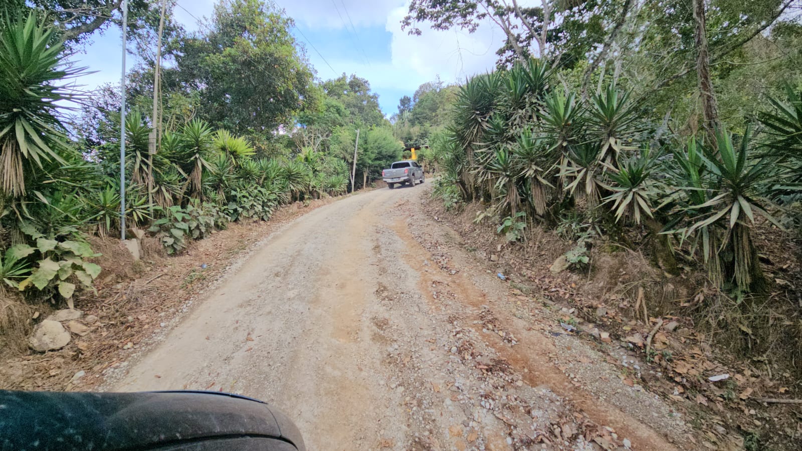 Avanzan las gestiones para construcción de carretera en Las Flores, Mataquescuintla