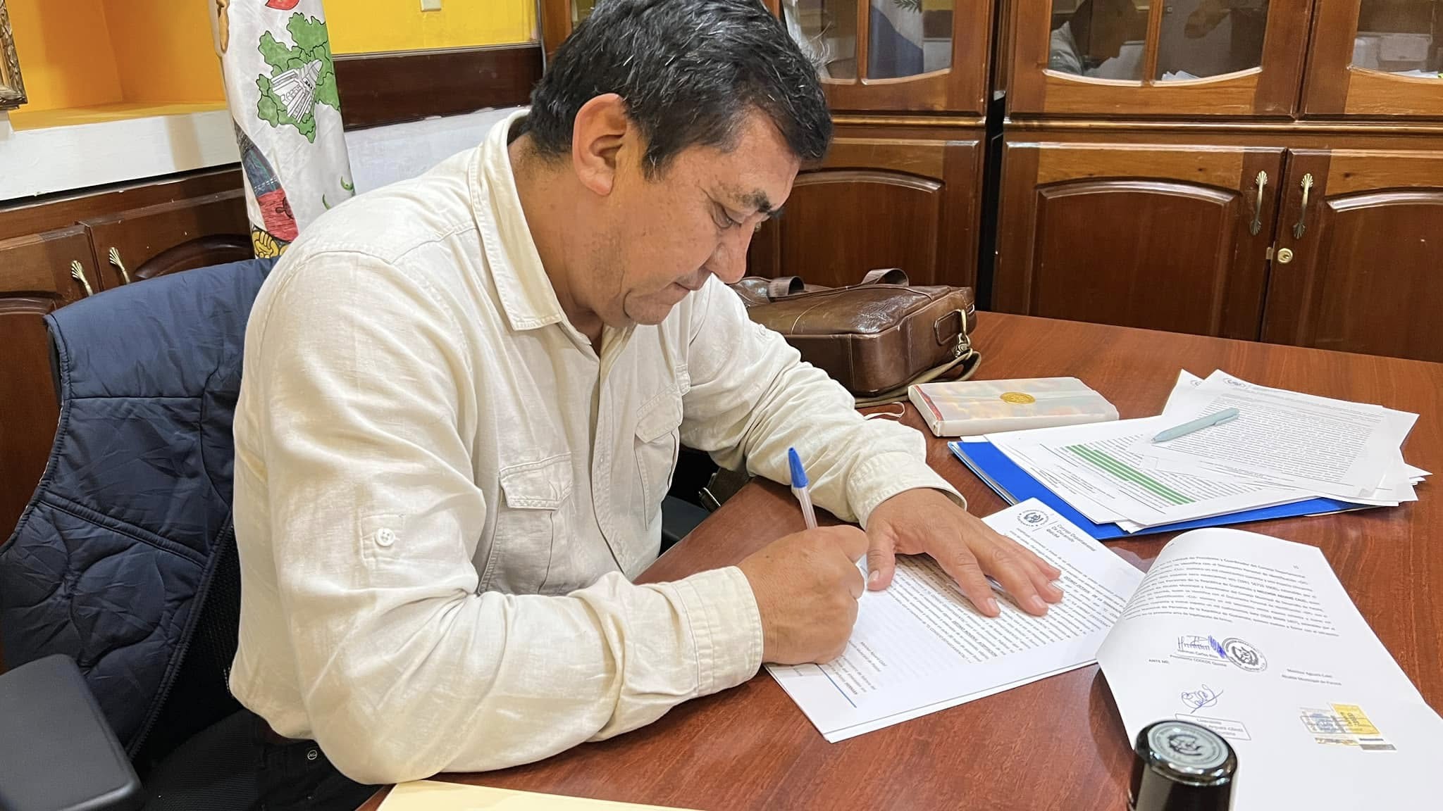 Inicia firma de convenios para ejecución de proyectos financiados por el Codede de Quiché