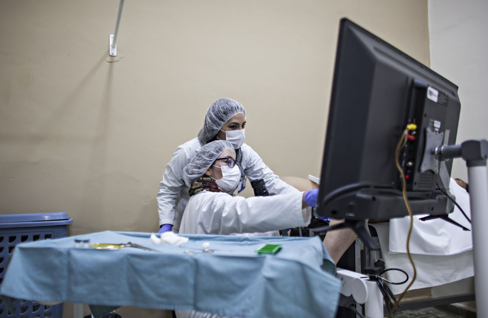 Ministerio de Salud Pública y Asistencia Social abastece medicamentos en hospitales. (Foto OPS/OMS)