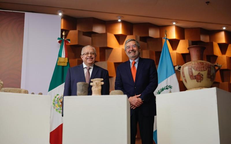 Cancilleres de Guatemala y México dialogan sobre migración, integración y cultura