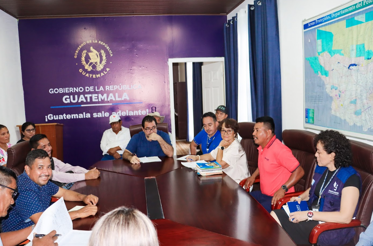 Mesa Departamental de Migración de Petén fortalece la coordinación interinstitucional
