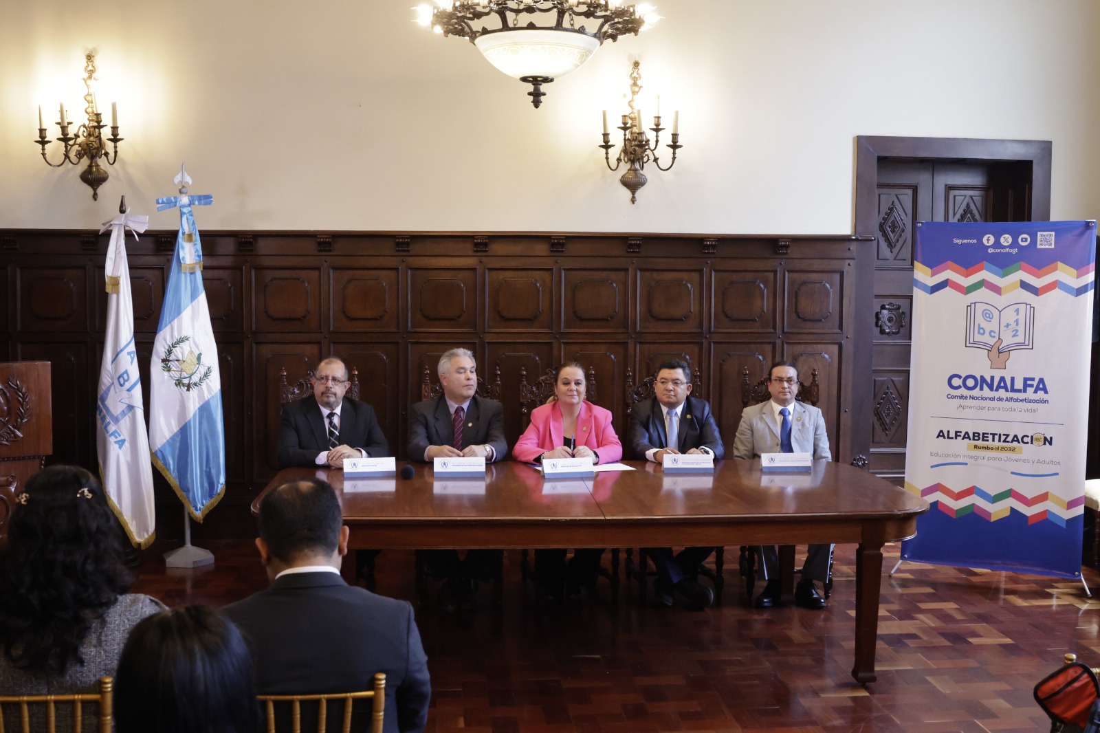 Radio TGW y Conalfa se unen para impulsar la alfabetización a través de la radio