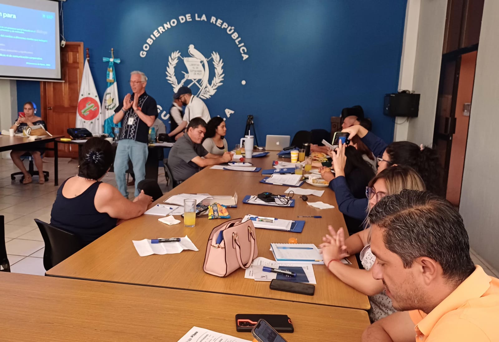 Capacitación sobre acceso a la información pública y estrategias de comunicación en Zacapa