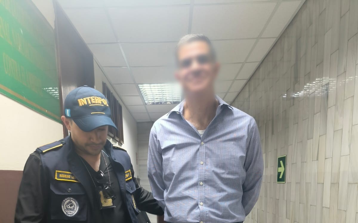 La captura de Jorge Alberto Gaitán Castro, con fines de extradición a El Salvador, se efectuó en la Torre de Tribunales.