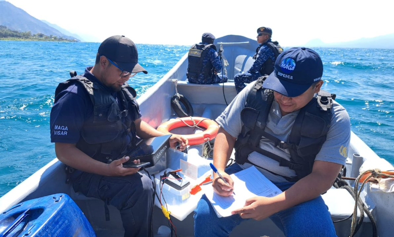 Personal de Dispersa para pesca y acuicultura.