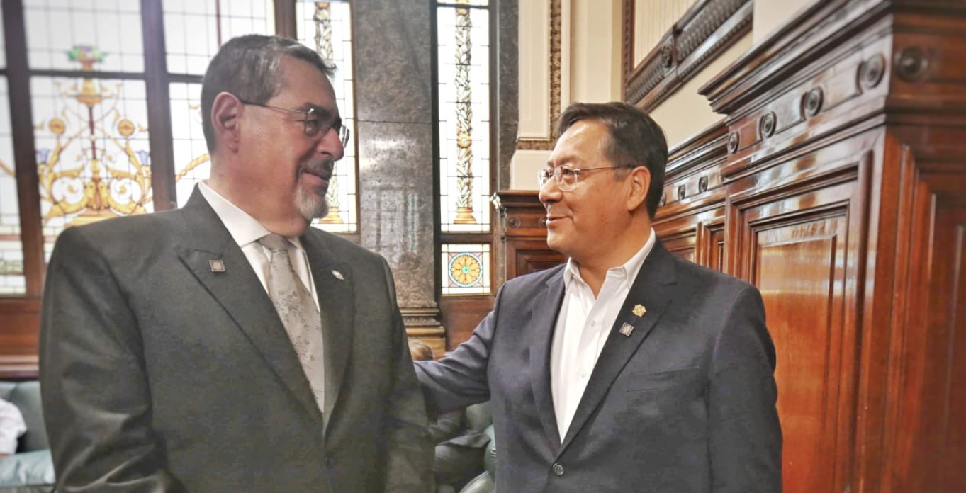 Presidentes de Guatemala y Bolivia fortalecen lazos de cooperación