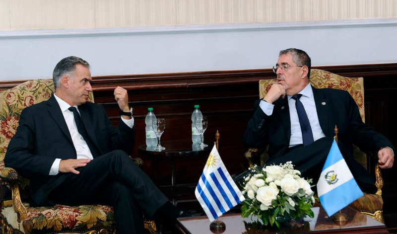 Presidente Arévalo: “Con el gobierno de Orsi compartimos un compromiso con la democracia y la justicia social”