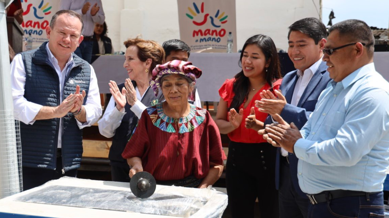 Iniciativa Mano Mano beneficia a municipios en Sololá. /Foto: Mides.