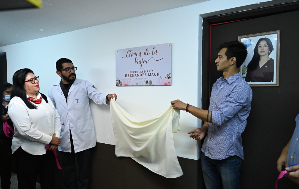 Inauguran clínica Lucrecia Hernández Mack para la detección temprana del cáncer