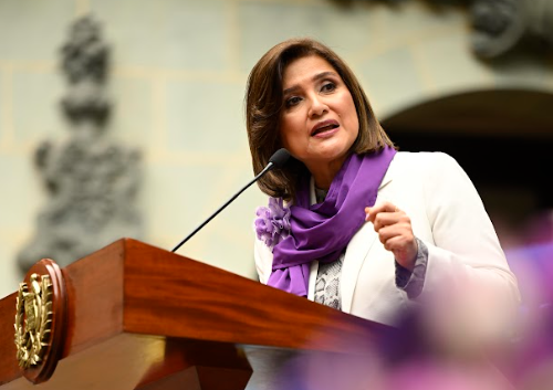 La vicepresidenta Karin Herrera encabeza la lista de mujeres en puestos de dirección superior. /Foto: Álvaro Interiano.