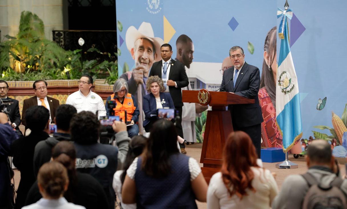 Presidente Bernardo Arévalo en la ronda de la semana.